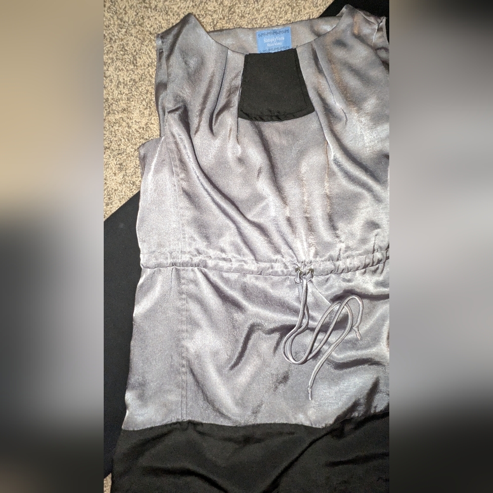 Simply Vera Silvery Top & Giorgio Armani Black Slacks - Picture 2 of 5